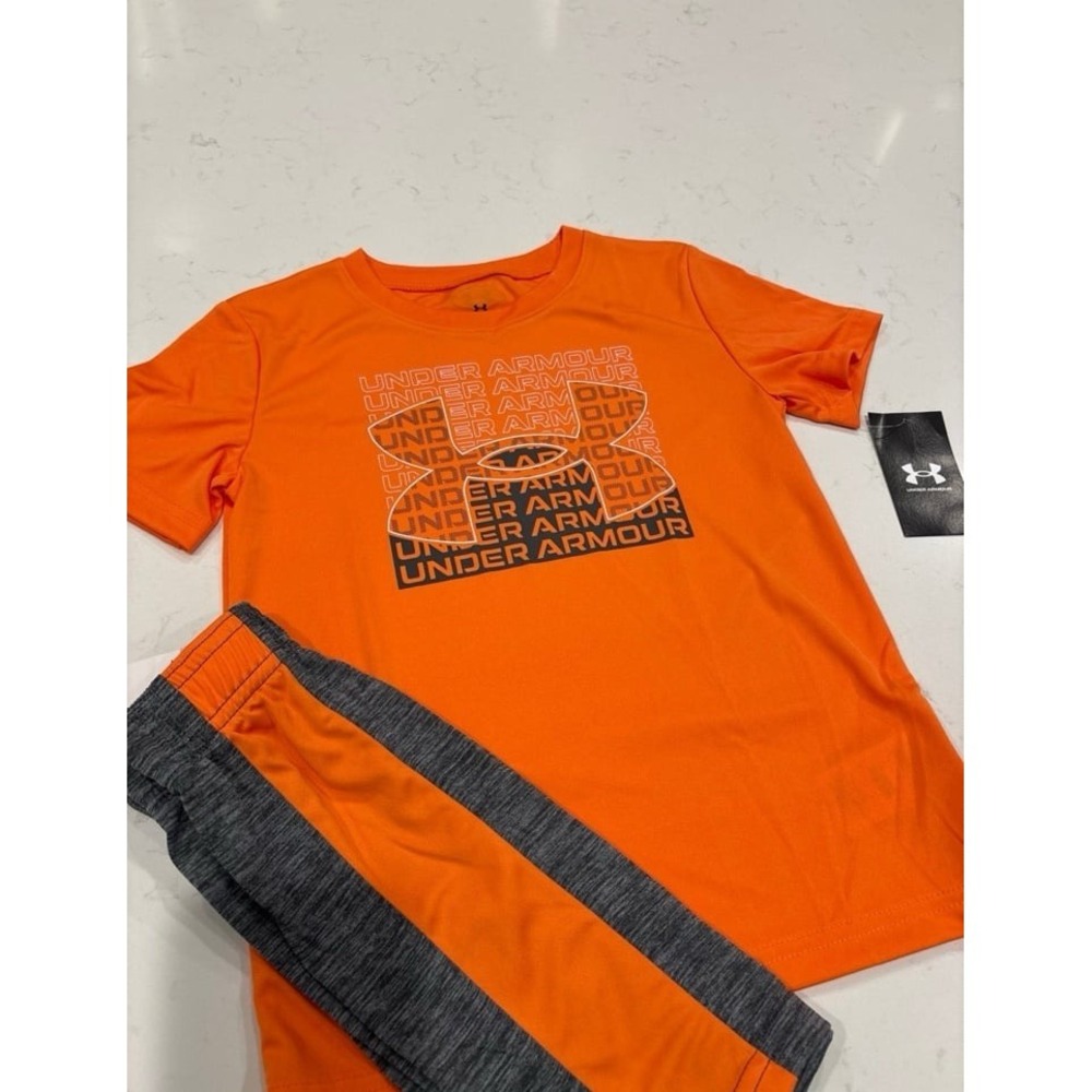 Under Armour Boys Orange Graphic T-Shirt and Shorts 2-Piece Active Set NWT